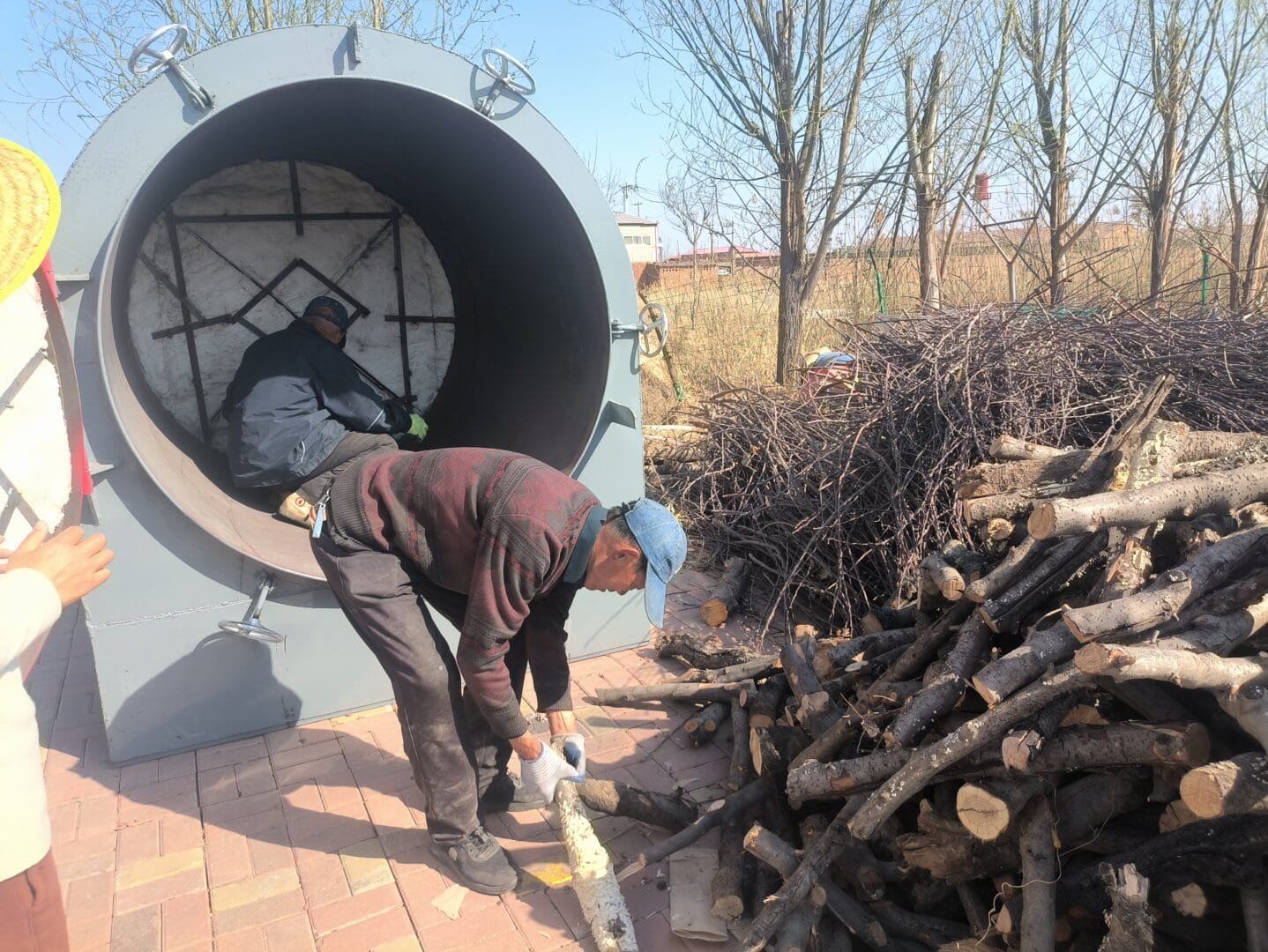 Horizontal carbonization furnace in Malaysia