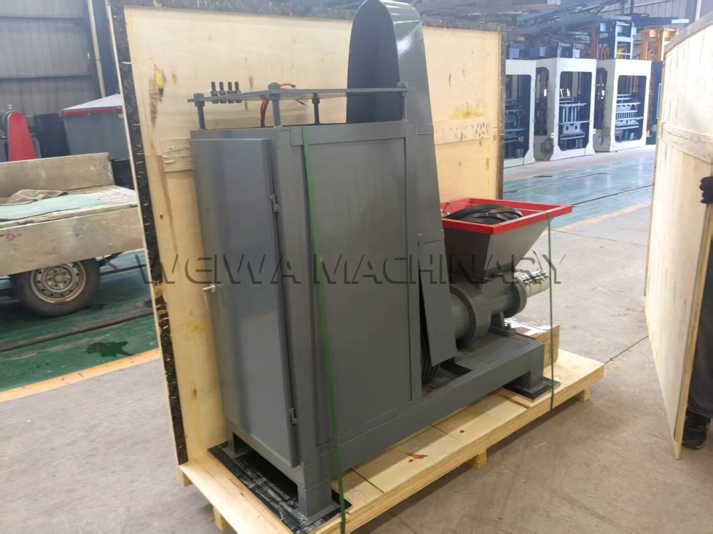 Sawdust extruder