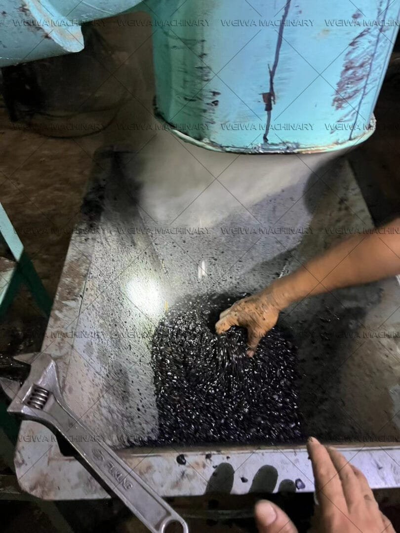 Indonesian palm fruit carbonization product line