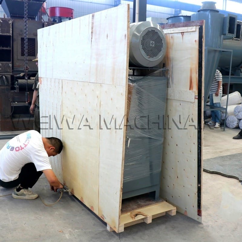 Sawdust extruder shipment