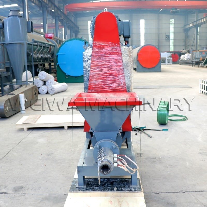 Sawdust extruder shipment