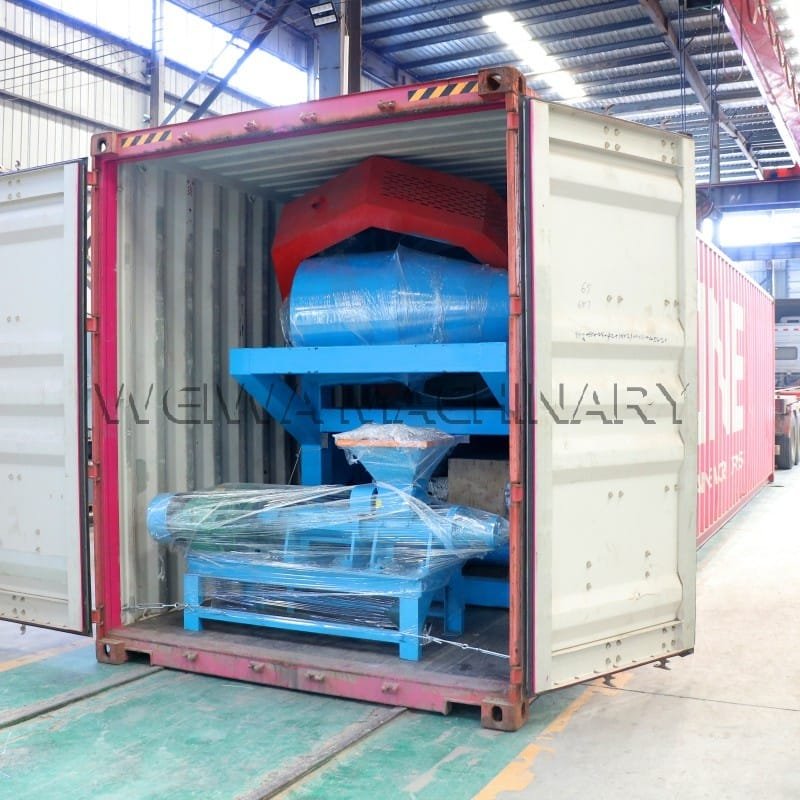 Charcoal extruder machine