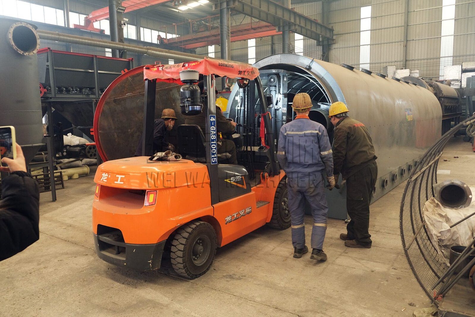 Four à carbonisation horizontale