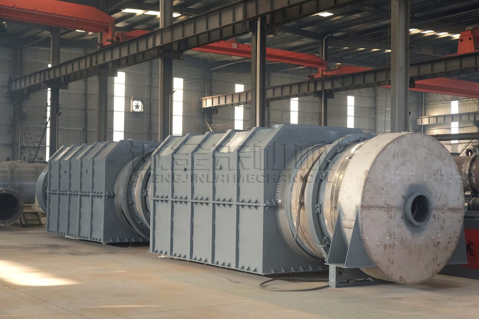 Continuous carbonization furnace for UK